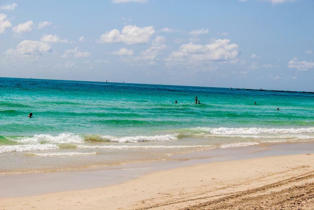 Two Bedroom Two Bath Apartment 2 Block To Beach Miami Beach Exterior foto
